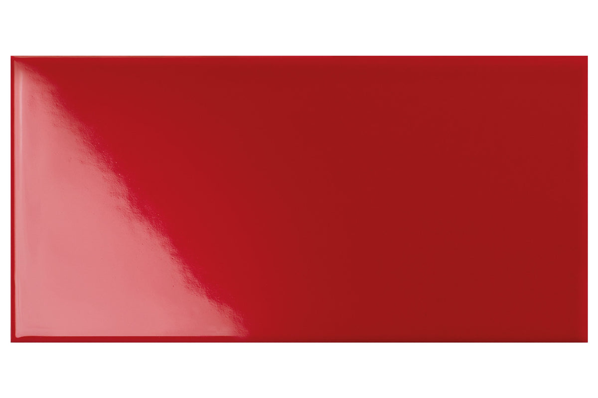 Milano Red Free Sample (5604662280349)